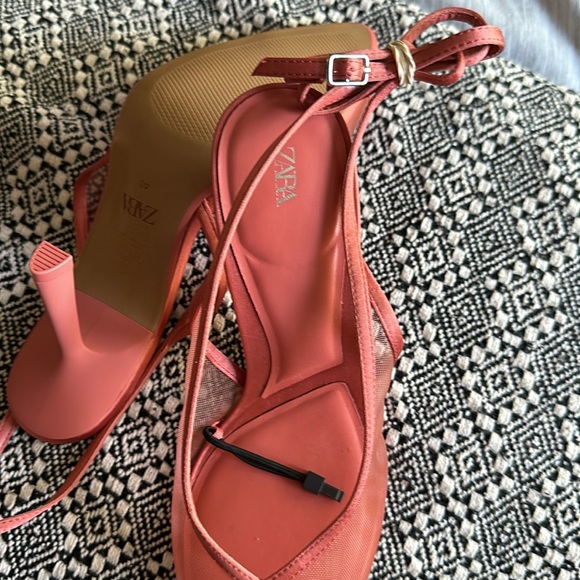 Heels - Picture 5 of 5